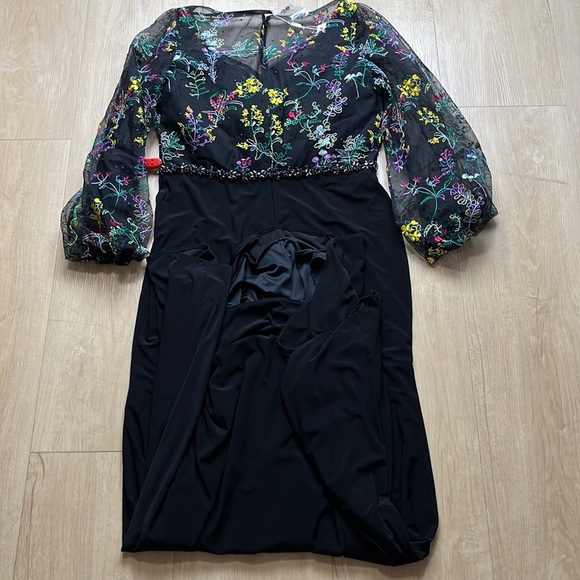 Mac Duggal Embroidered Illusion Puff Sleeve Column Gown Floral Black, SIZE 10 - Picture 7 of 12